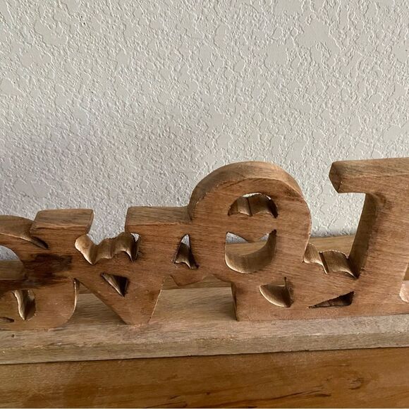 Farmhouse Wood Neutral Valentine’s Day Love Word Tabletop Home Decor HOLIDAY - Picture 4 of 7